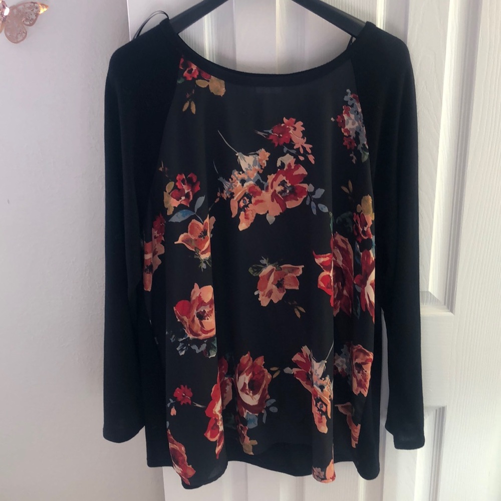 Le Lis Long Sleeve Floral Shirt 2XL